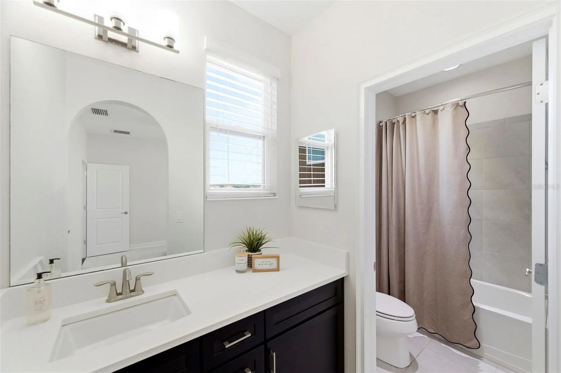 28907 Revaro Lane Wesley Chapel FL 33543