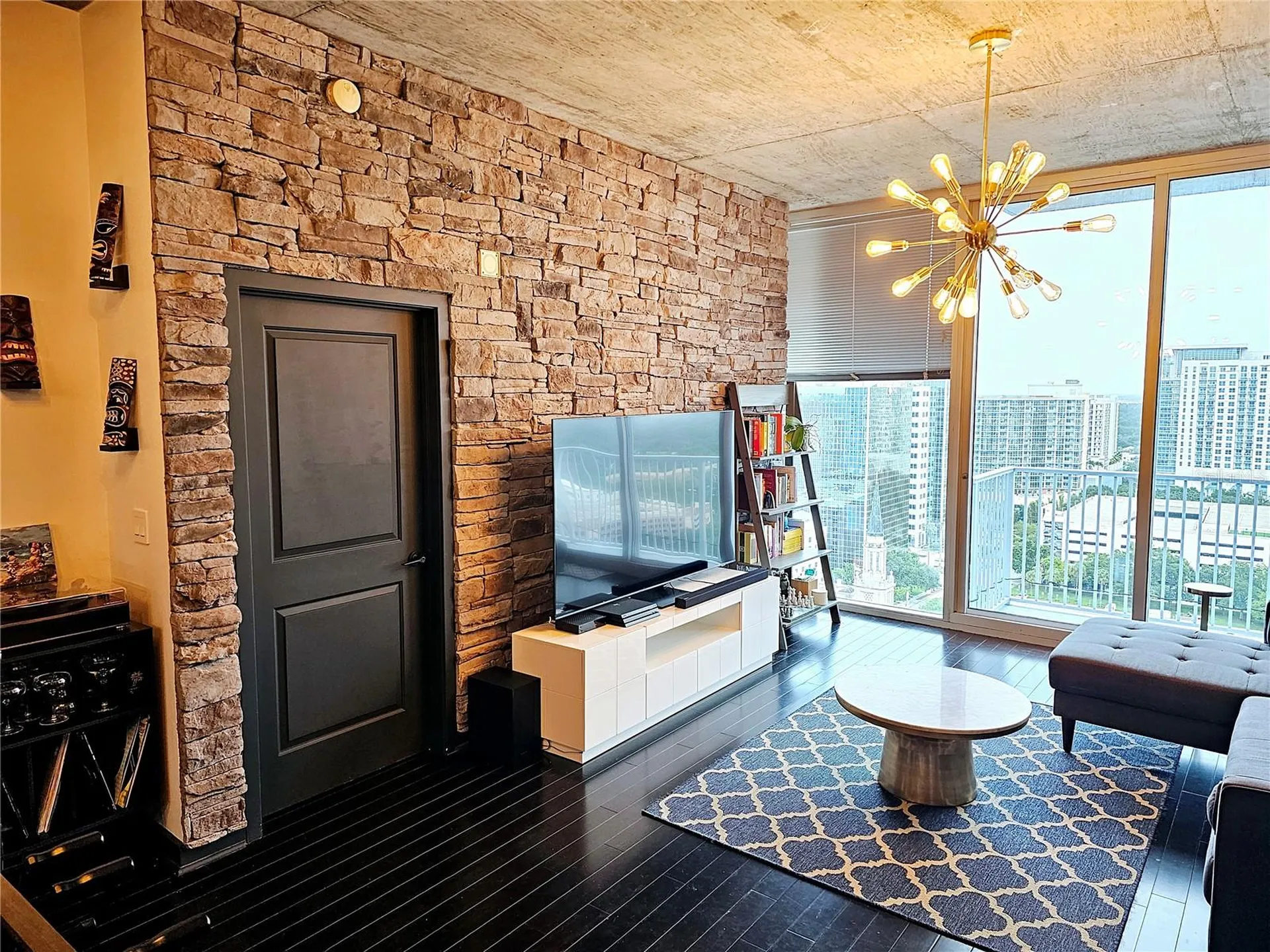 155 S Court Avenue Orlando FL 32801