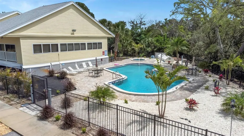1500 Sunset Road Tarpon Springs FL 34689