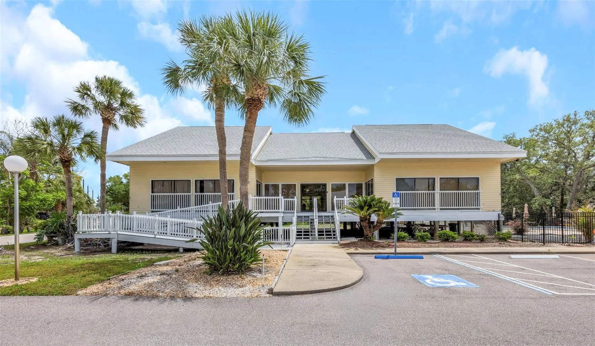 1500 Sunset Road Tarpon Springs FL 34689