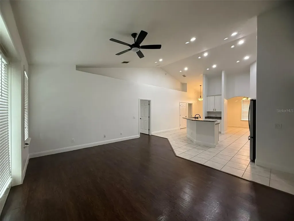 725 Country Walk Cove Eagle Lake FL 33839