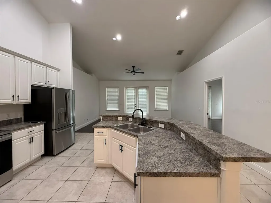 725 Country Walk Cove Eagle Lake FL 33839