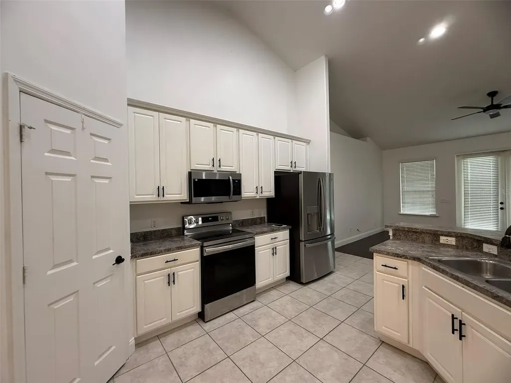 725 Country Walk Cove Eagle Lake FL 33839