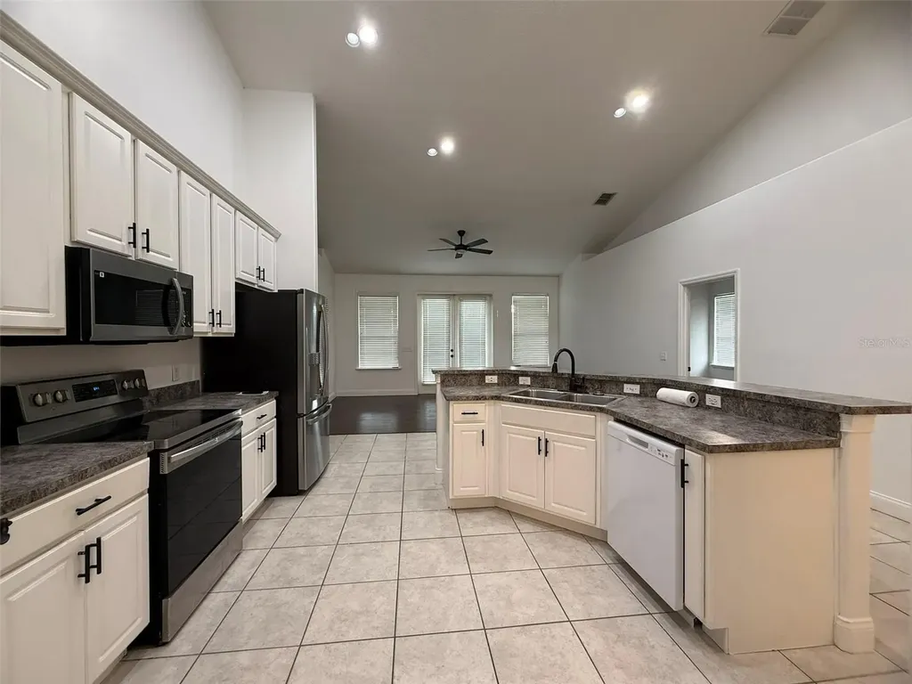 725 Country Walk Cove Eagle Lake FL 33839