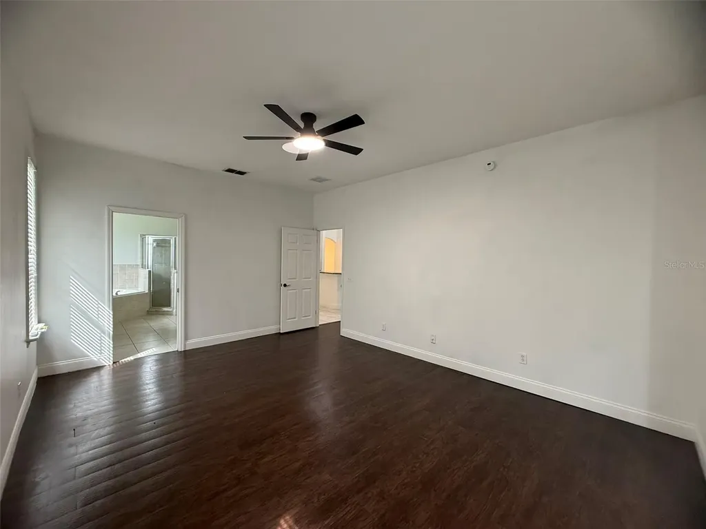 725 Country Walk Cove Eagle Lake FL 33839