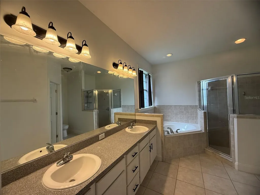 725 Country Walk Cove Eagle Lake FL 33839