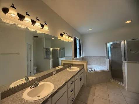 725 Country Walk Cove Eagle Lake FL 33839