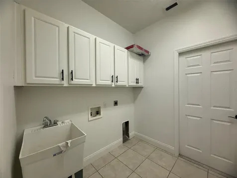 725 Country Walk Cove Eagle Lake FL 33839