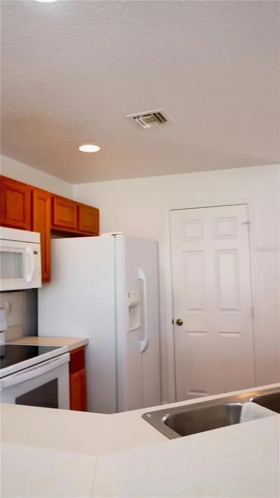 1417 Sarasota Drive Kissimmee FL 34759