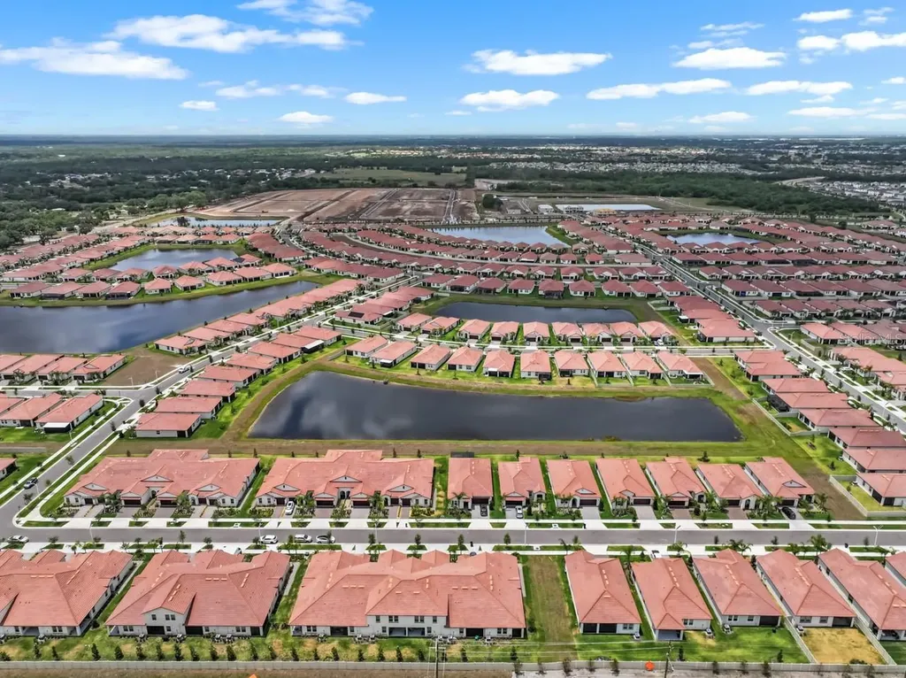 17222 Holly Well Avenue Wimauma FL 33598