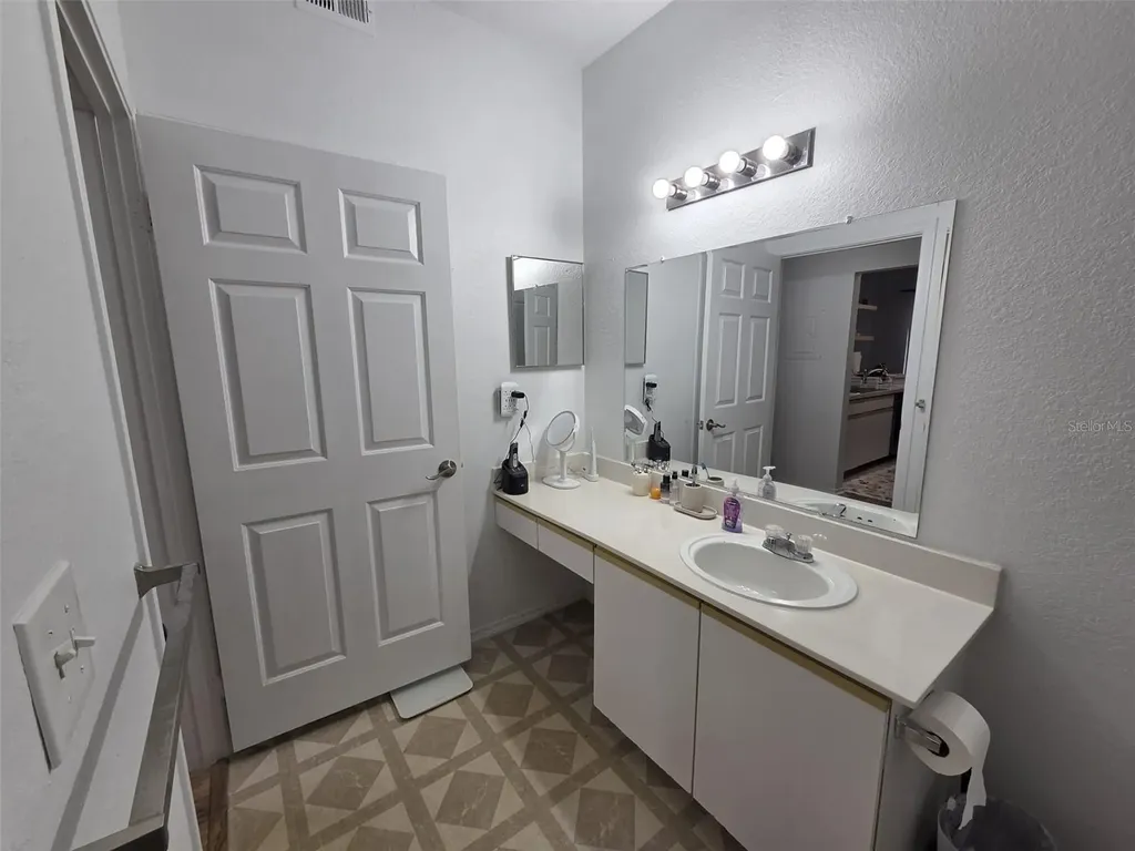 2558 Robert Trent Jones Drive Orlando FL 32835