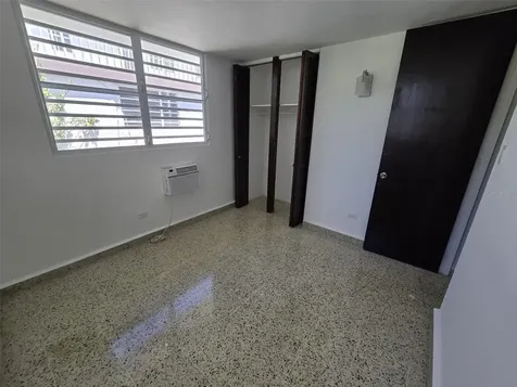 R13 Nebraska Guaynabo PR 00969