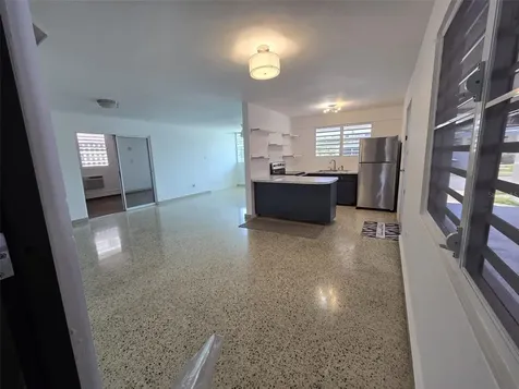 R13 Nebraska Guaynabo PR 00969