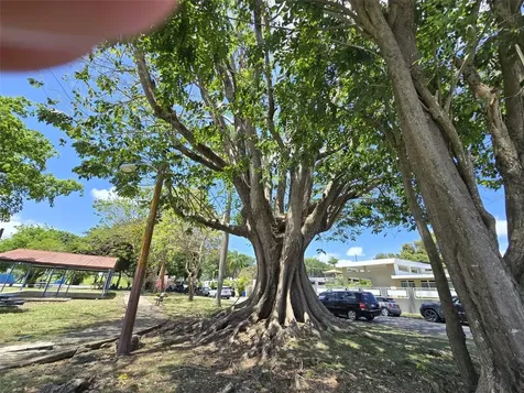 R13 Nebraska Guaynabo PR 00969