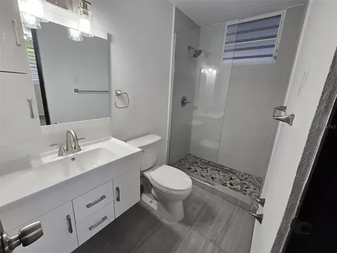R13 Nebraska Guaynabo PR 00969