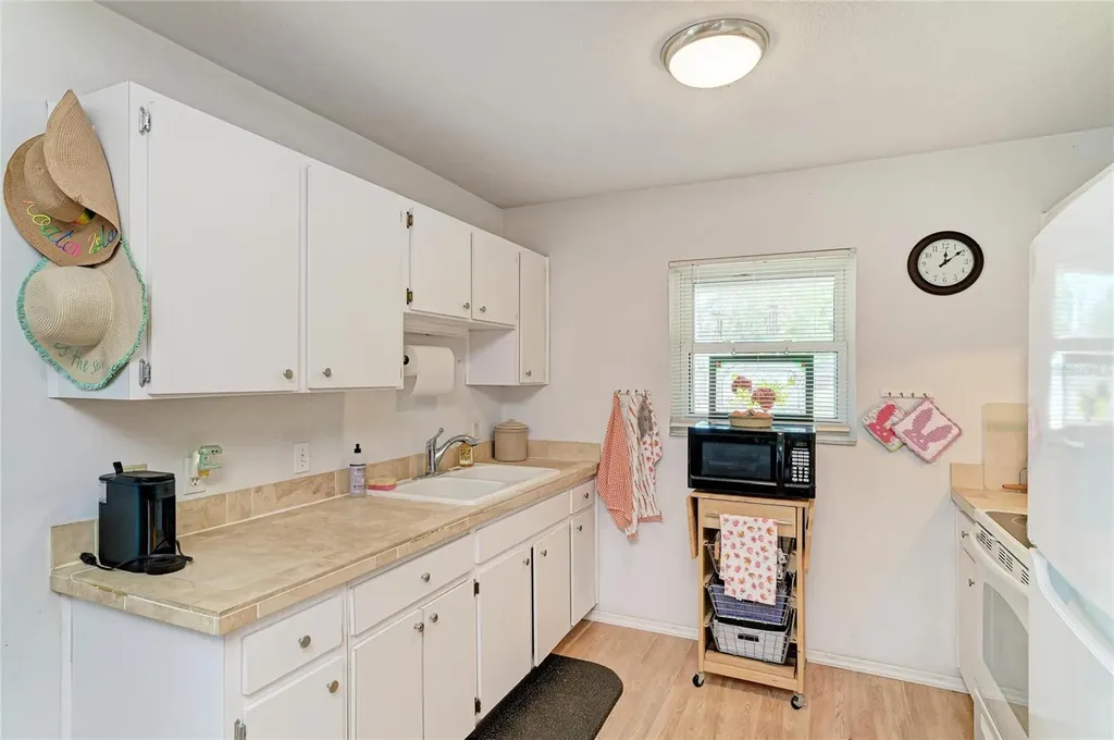 2713 11th Avenue W Bradenton FL 34205