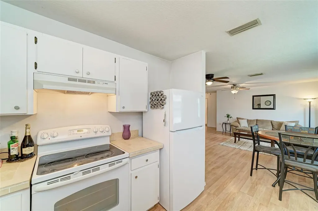 2713 11th Avenue W Bradenton FL 34205