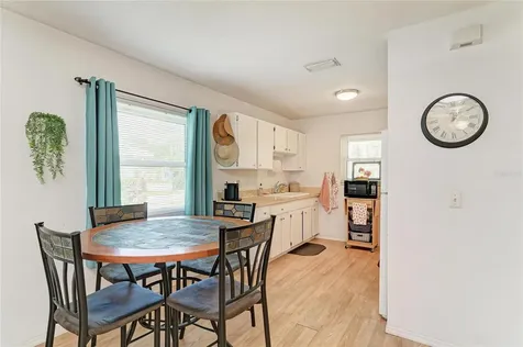 2713 11th Avenue W Bradenton FL 34205
