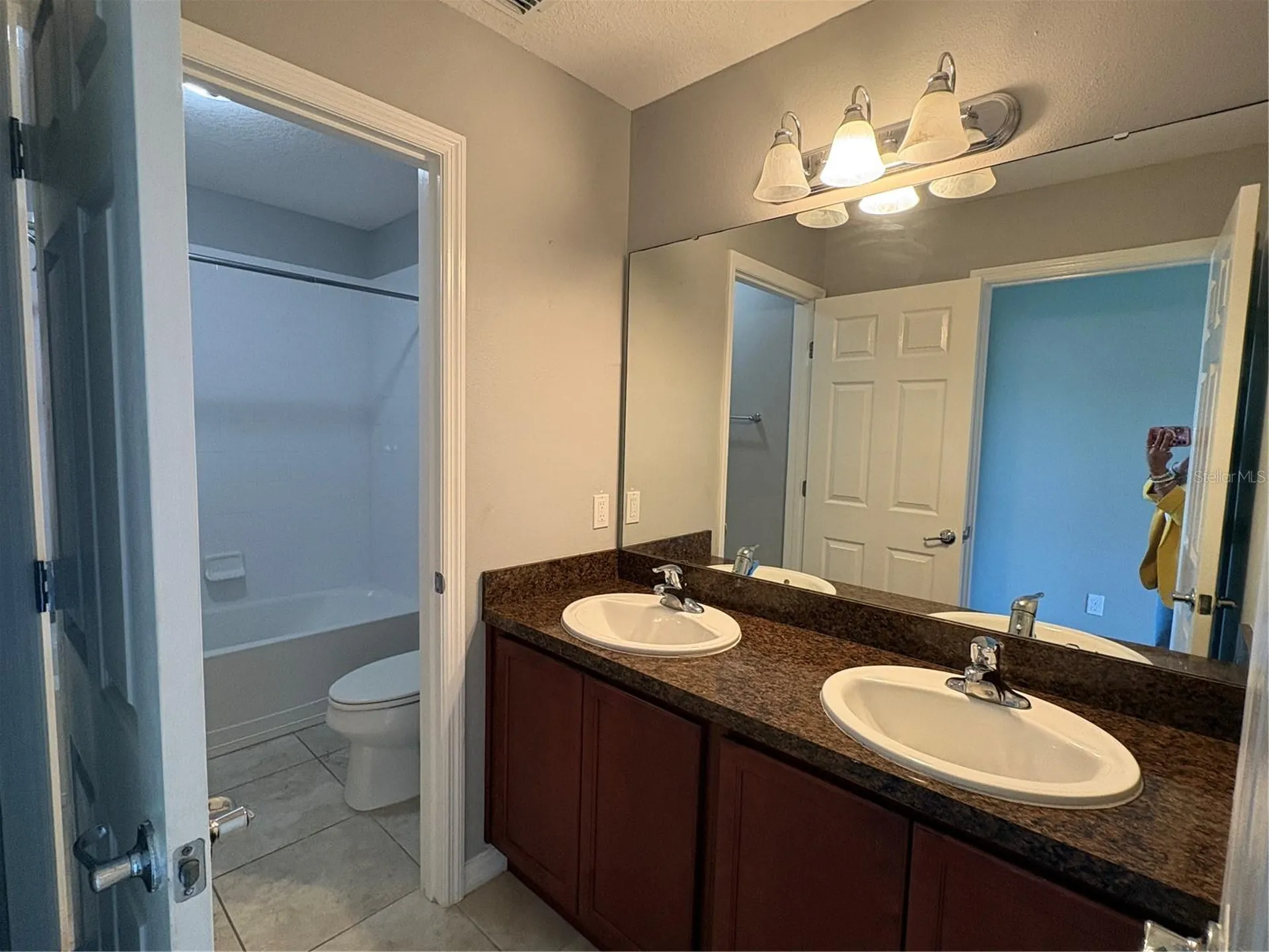 2237 Cypress Lake Place Kissimmee FL 34758