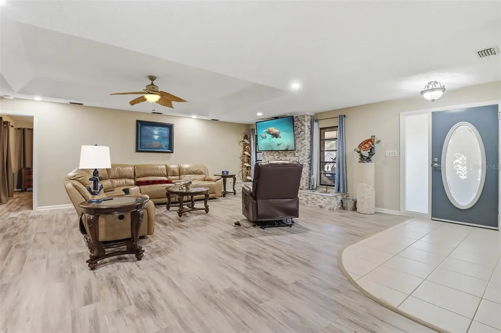 59 Cypress Boulevard W Homosassa FL 34446