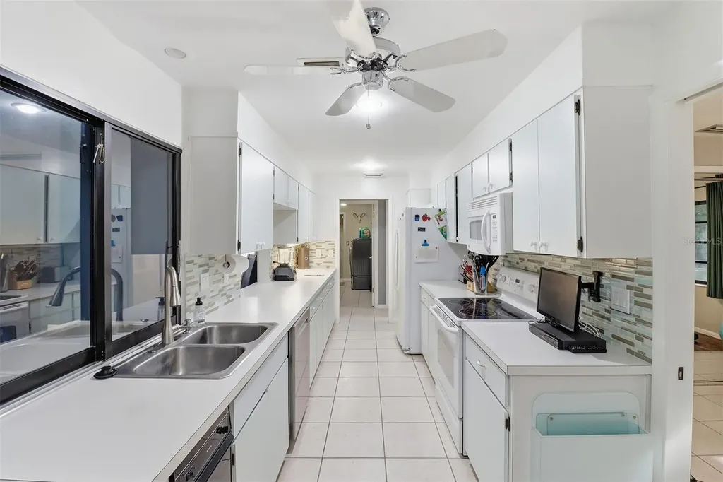 59 Cypress Boulevard W Homosassa FL 34446