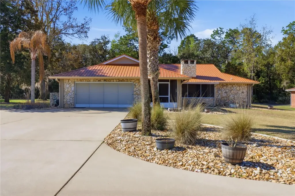 59 Cypress Boulevard W Homosassa FL 34446
