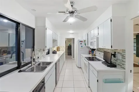 59 Cypress Boulevard W Homosassa FL 34446
