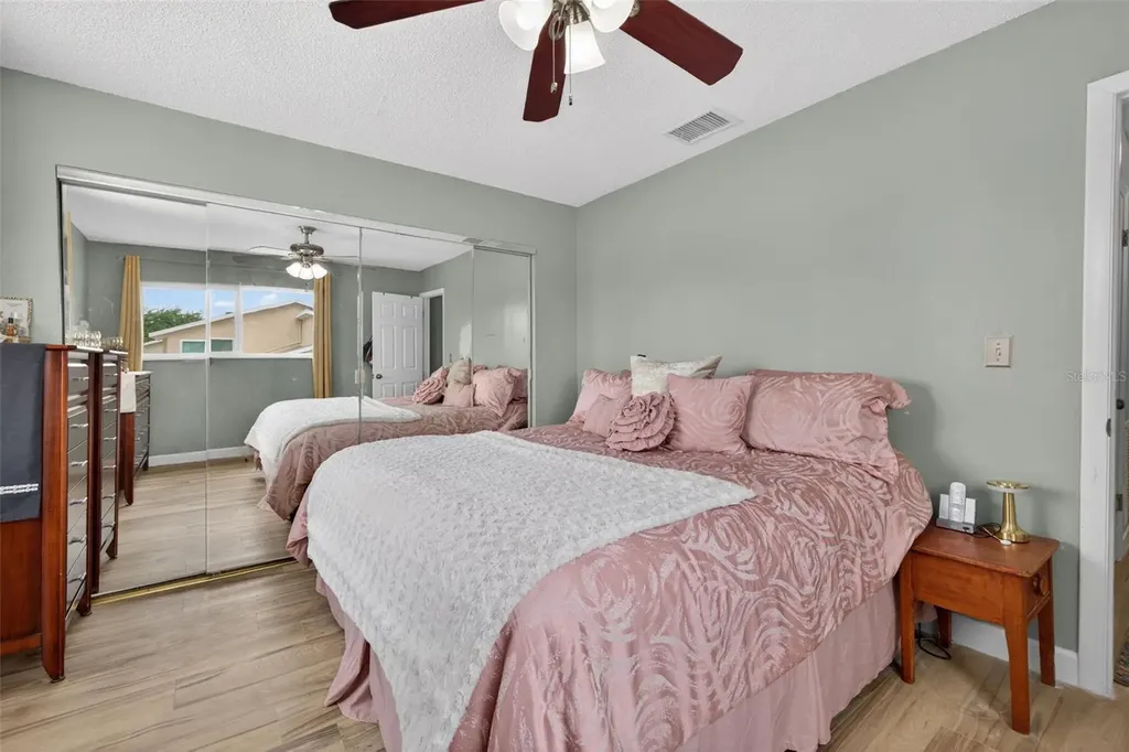 6537 Cape Hatteras Way NE St Petersburg FL 33702