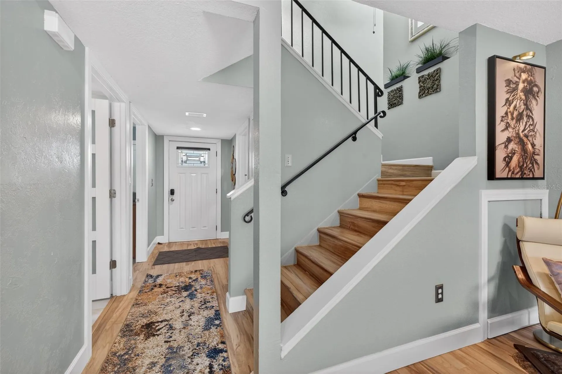 6537 Cape Hatteras Way NE St Petersburg FL 33702