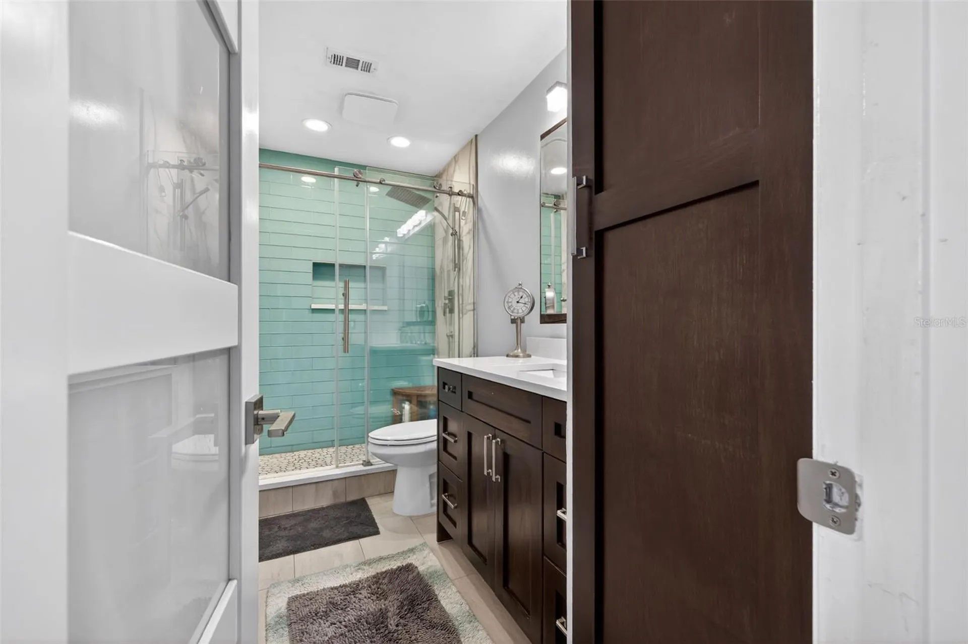 6537 Cape Hatteras Way NE St Petersburg FL 33702