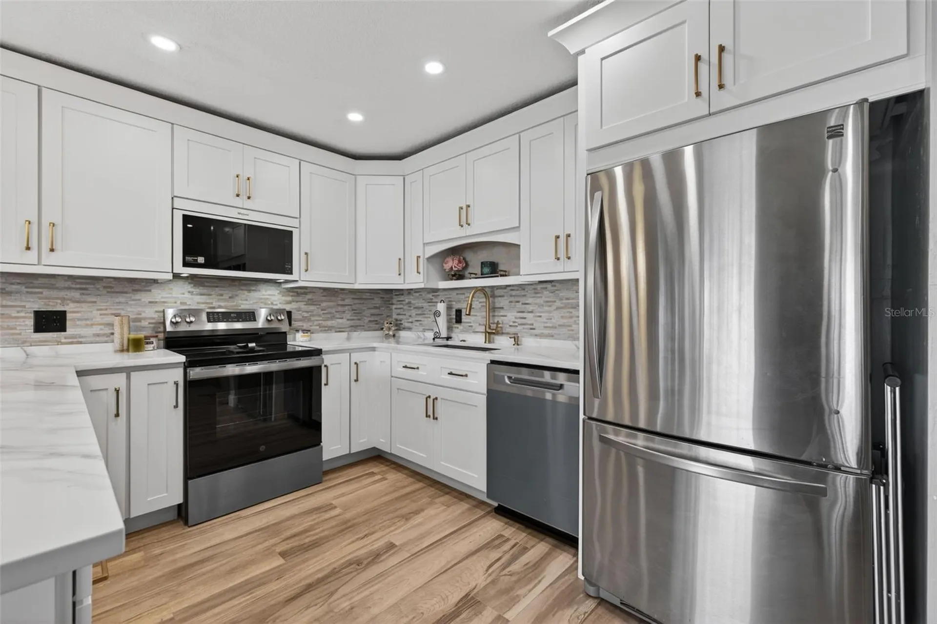 6537 Cape Hatteras Way NE St Petersburg FL 33702