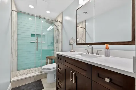 6537 Cape Hatteras Way NE St Petersburg FL 33702