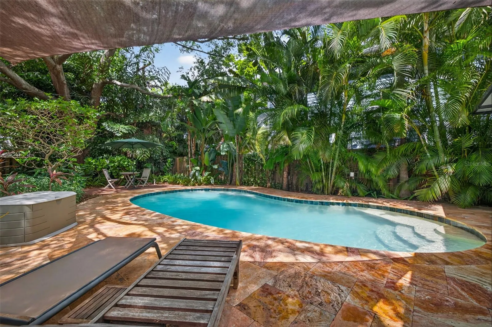 2318 Woodlawn Circle E St Petersburg FL 33704