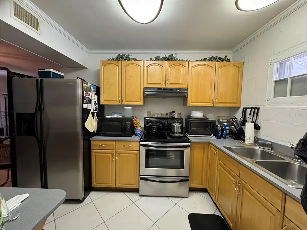 542 Roanoke Street Dunedin FL 34698