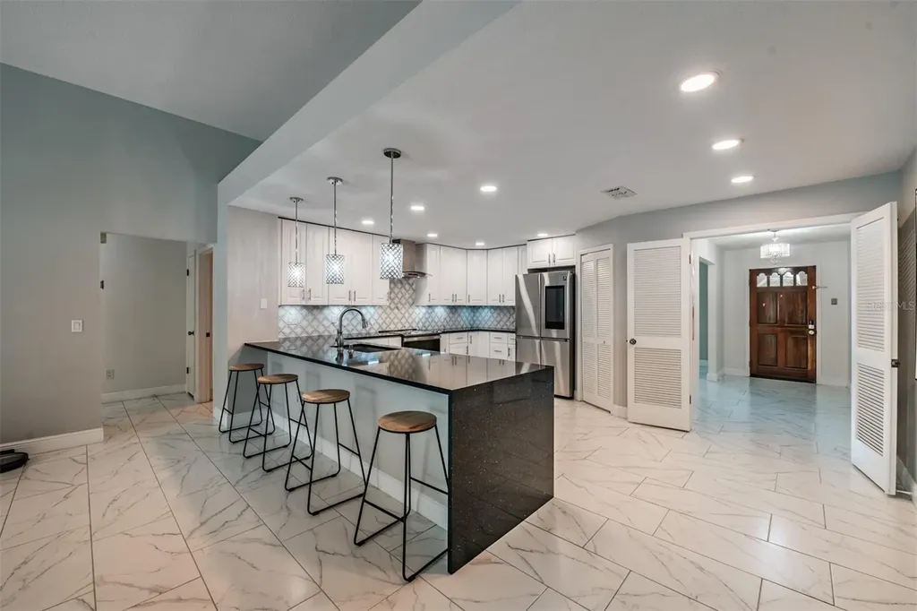 9407 Pebble Glen Avenue Tampa FL 33647