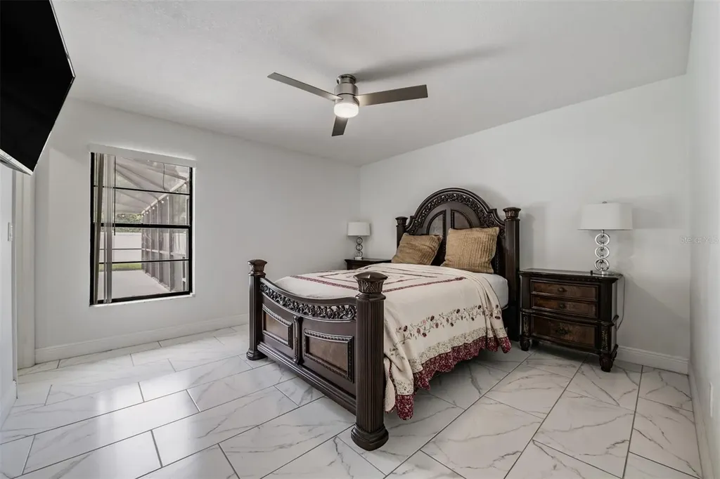 9407 Pebble Glen Avenue Tampa FL 33647