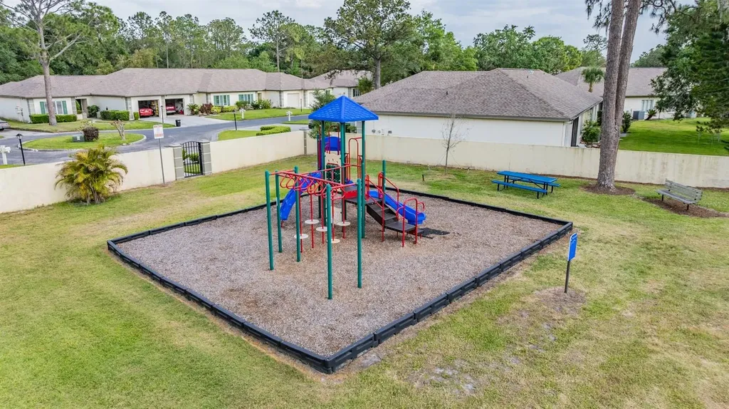 9407 Pebble Glen Avenue Tampa FL 33647