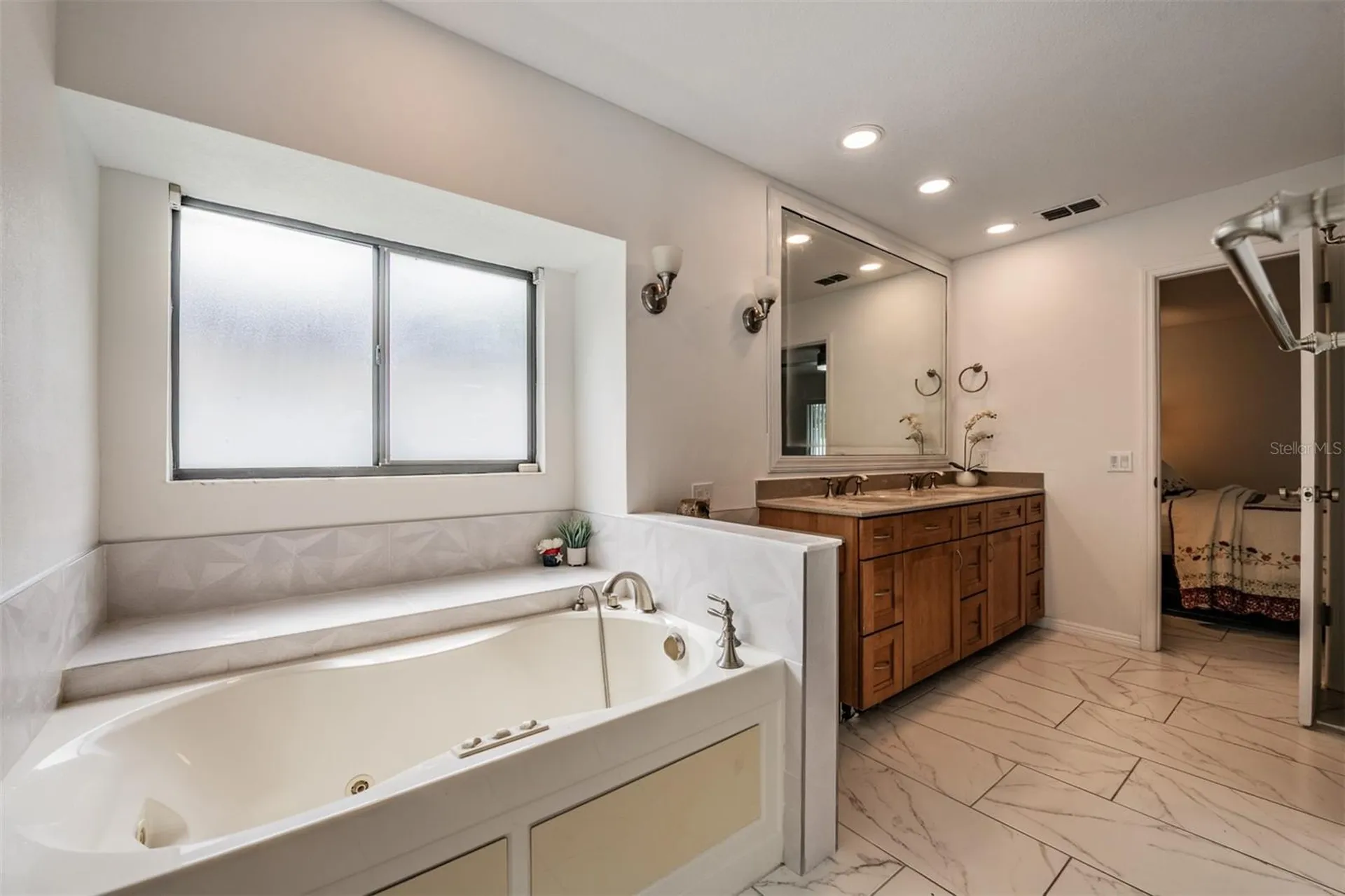 9407 Pebble Glen Avenue Tampa FL 33647