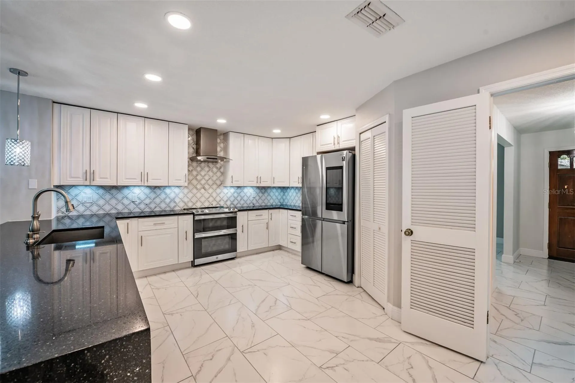 9407 Pebble Glen Avenue Tampa FL 33647