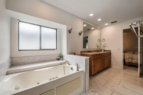 9407 Pebble Glen Avenue Tampa FL 33647