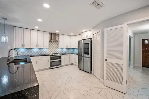 9407 Pebble Glen Avenue Tampa FL 33647