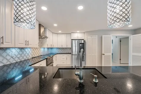 9407 Pebble Glen Avenue Tampa FL 33647
