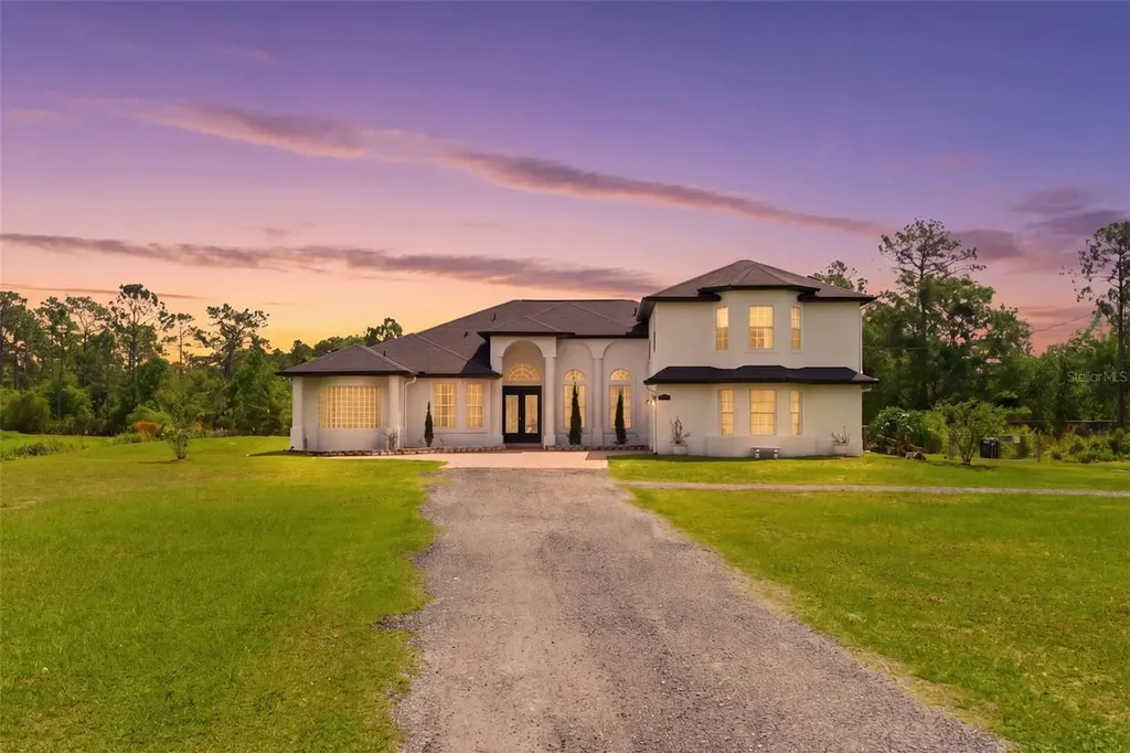 4529 Caesar Avenue Orlando FL 32833