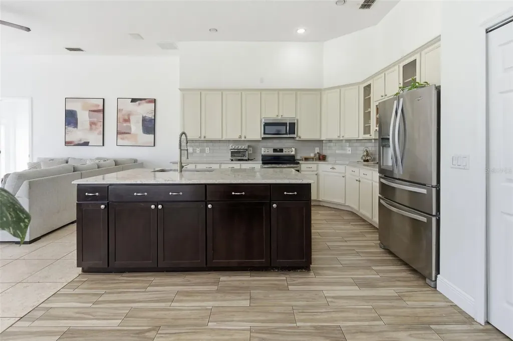 4529 Caesar Avenue Orlando FL 32833
