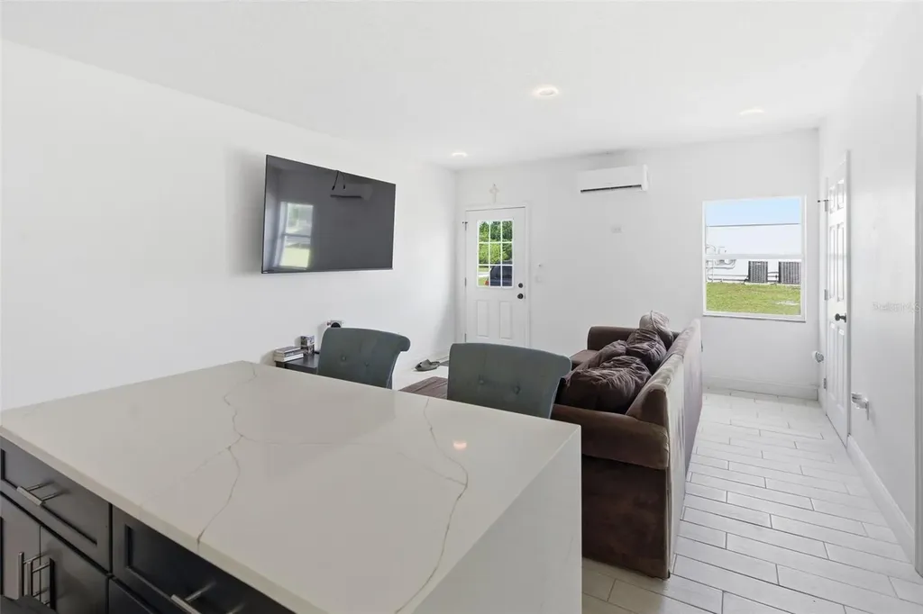 4529 Caesar Avenue Orlando FL 32833