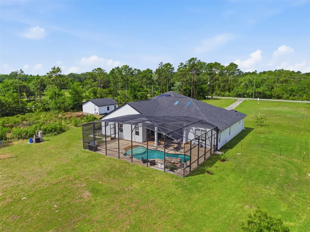 4529 Caesar Avenue Orlando FL 32833