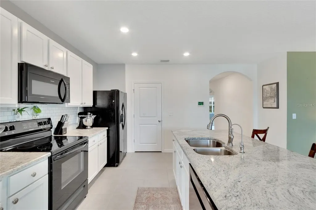 10324 Geese Trail Circle Sun City Center FL 33573