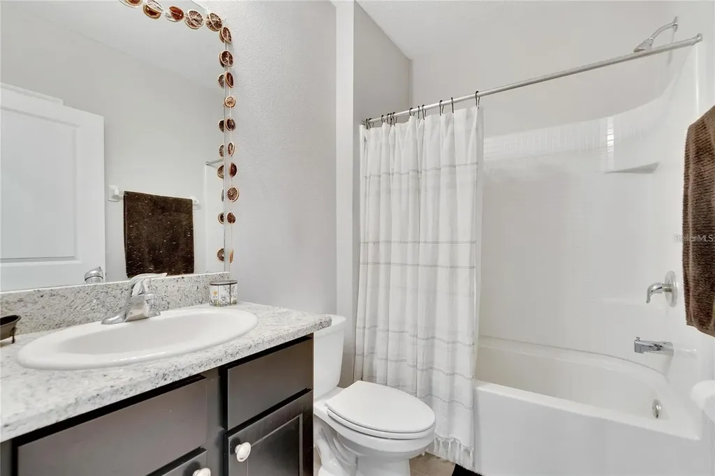 10324 Geese Trail Circle Sun City Center FL 33573