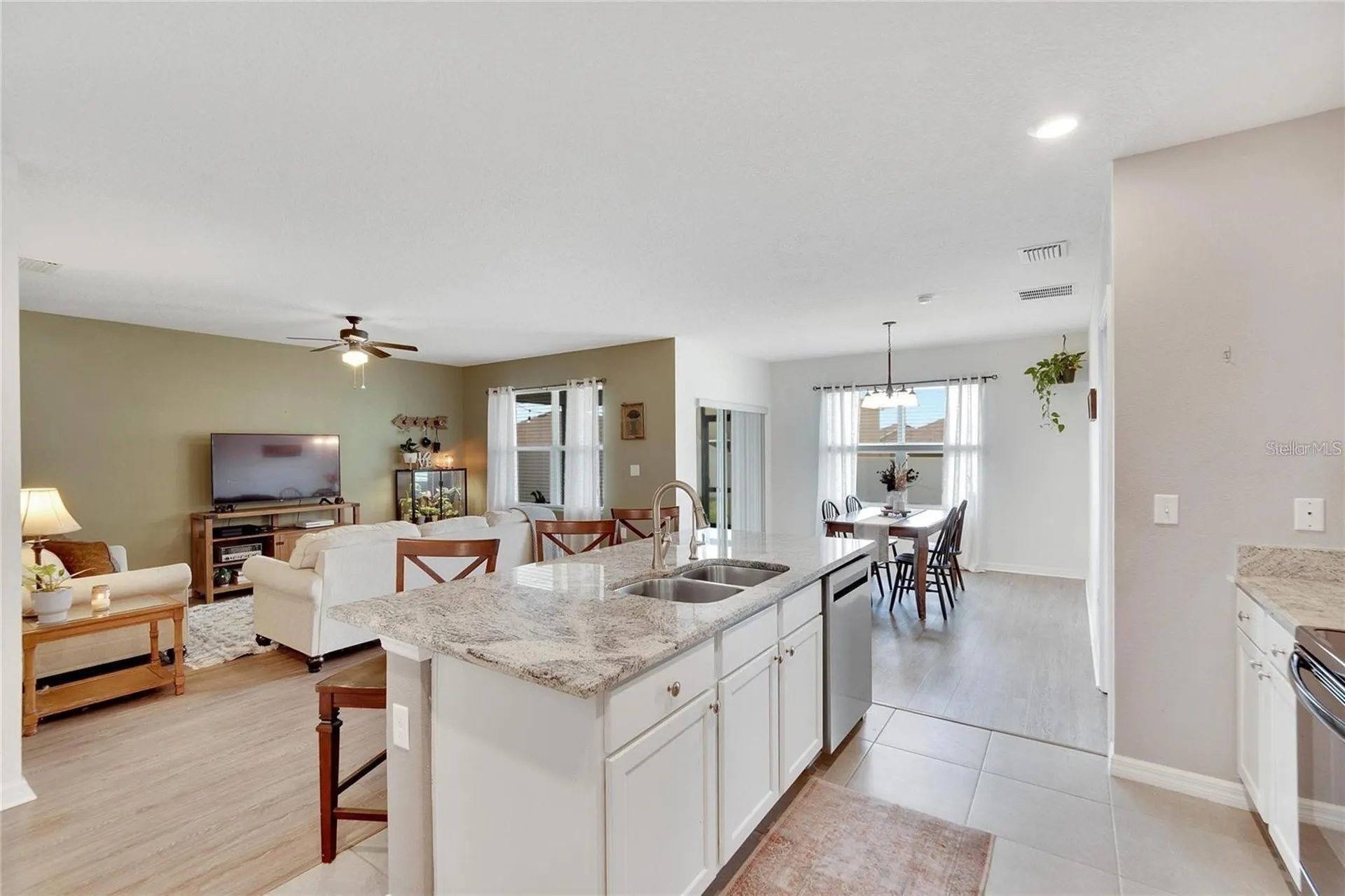 10324 Geese Trail Circle Sun City Center FL 33573