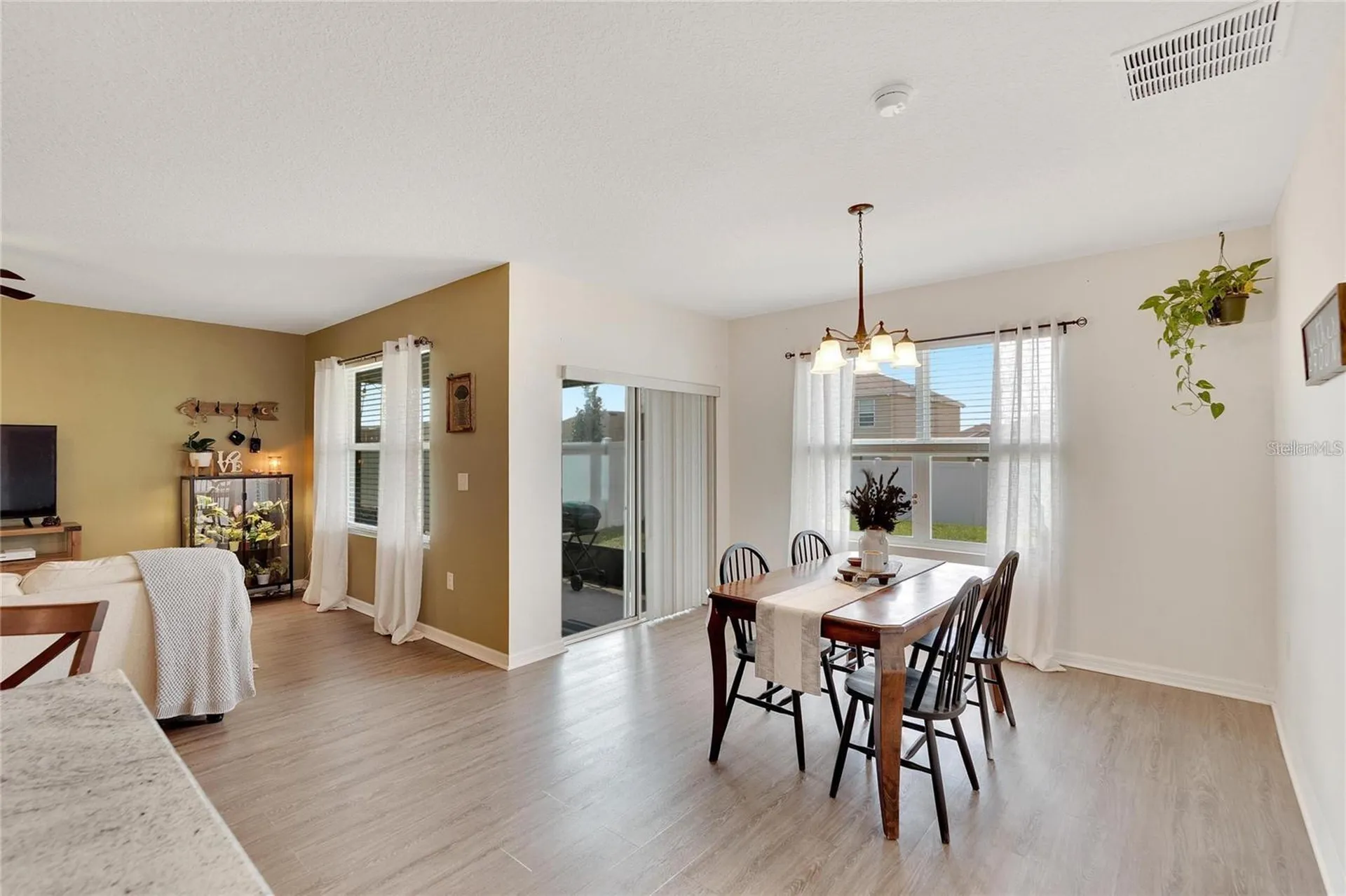 10324 Geese Trail Circle Sun City Center FL 33573